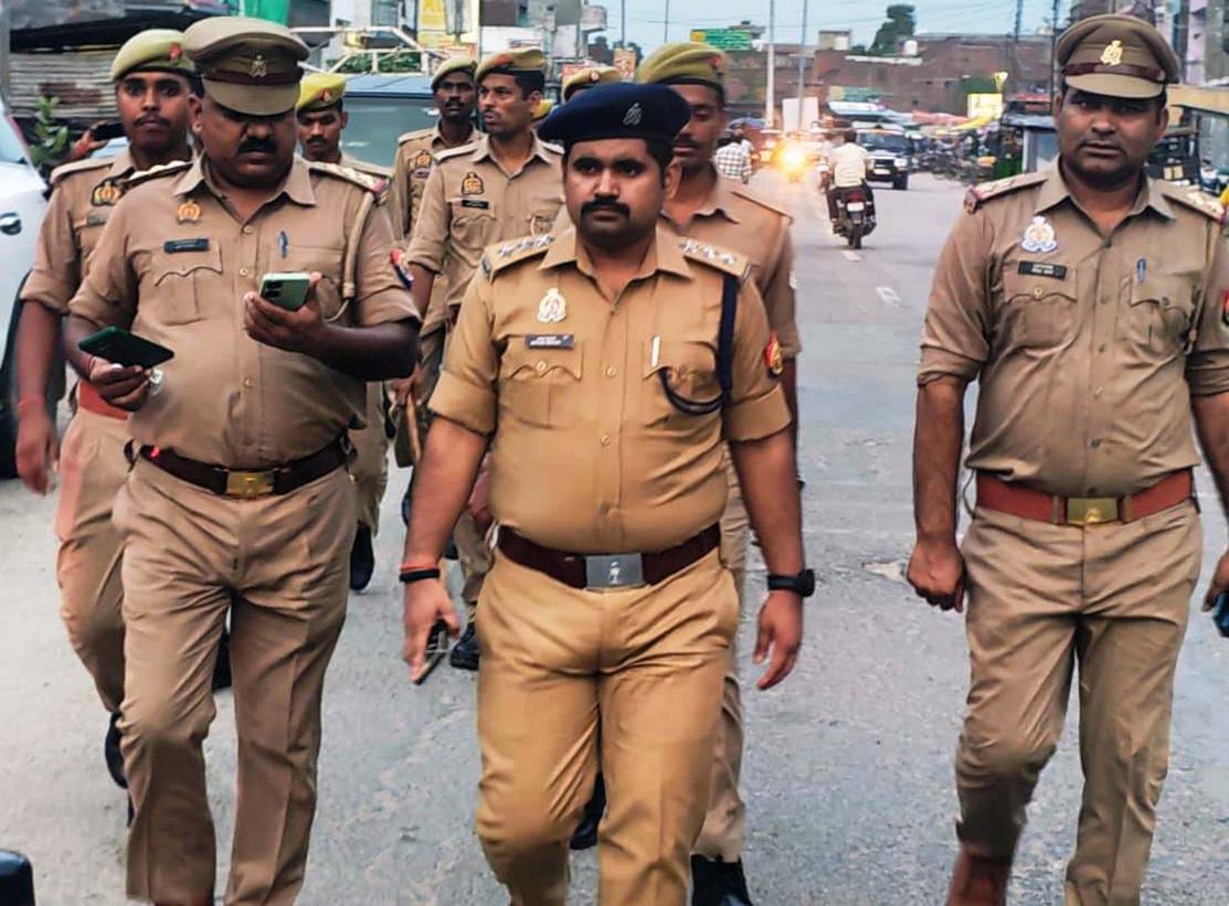 बढ़नी की सड़कों पर उतरा भारी पुलिस बल, सीओ ने खुद नापे जुलूस के रास्ते; शरारती तत्वों को सख्त चेतावनी